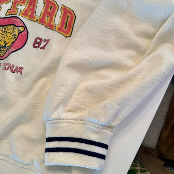 Pilcro Off-White Def Leppard Graphic Sweatshirt with Red & Yellow Logo - Picture 4 of 9